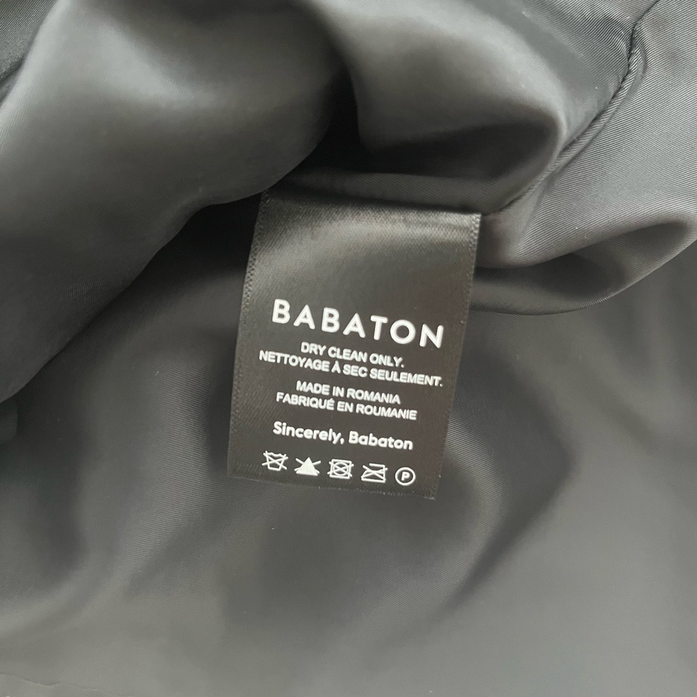 Aritzia Babaton Little Tweed Skirt - Size 00 - Picture 9 of 9
